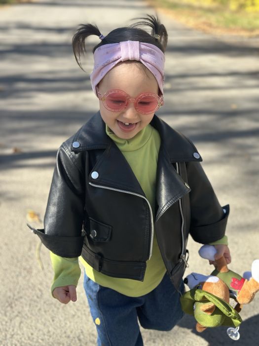 Продам детское пальто и куртку