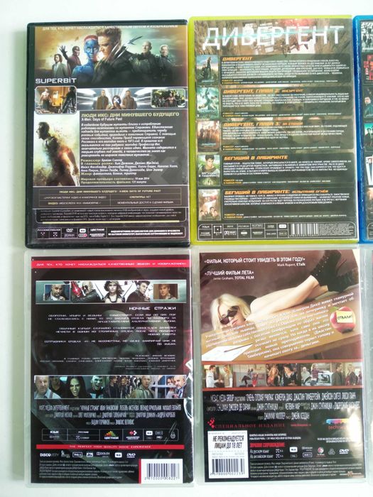 8 дисков с фильмами отличного качества