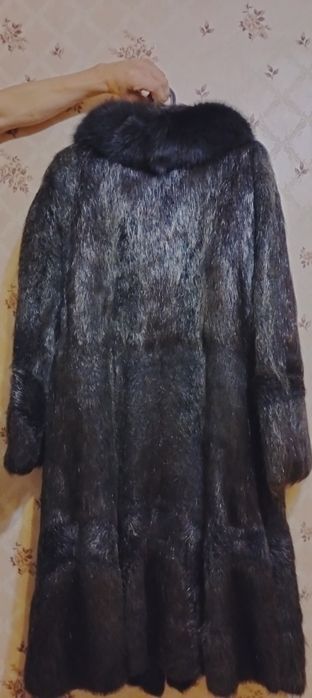 Продается натуральная шуба