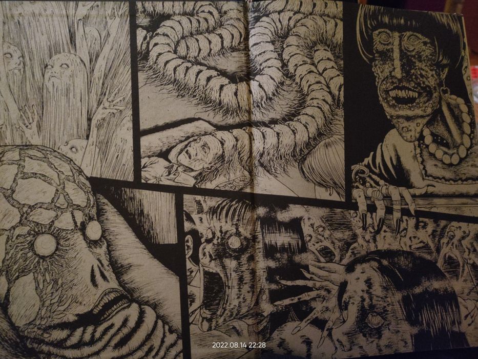Art book  на Junji Ito