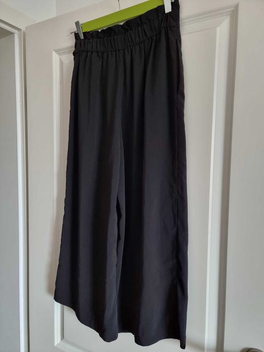 Pantaloni zara, 50 lei