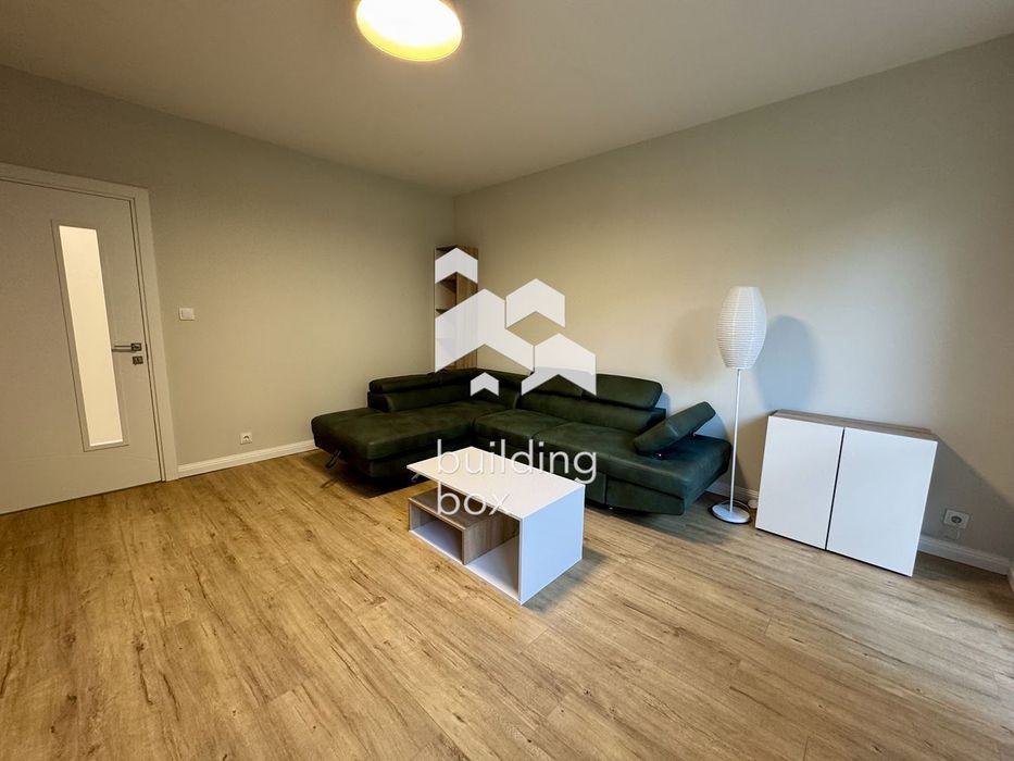 Дава се под наем Тристаен апартамент в София, Яворов - 93 кв.м за 767 € - Снимка #1