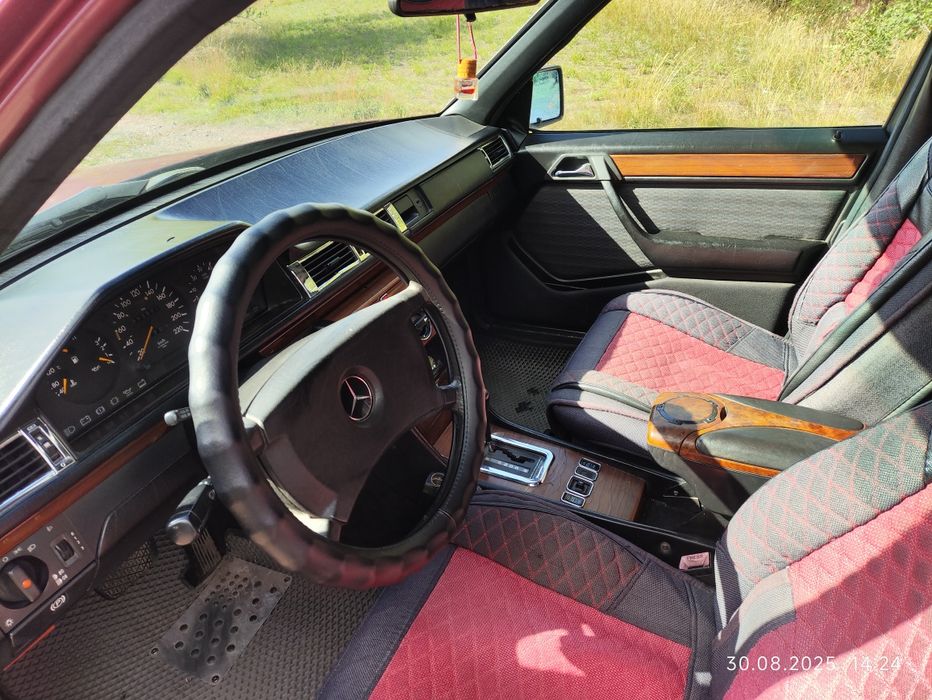 Продаётся Мерседес 124