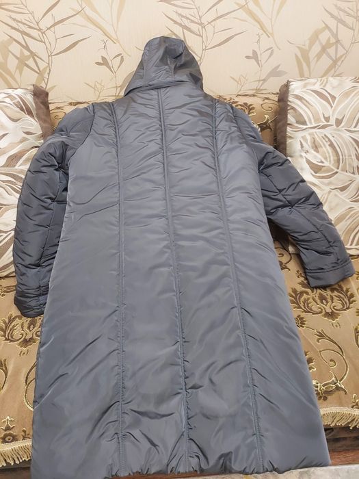 Продам зимние пальто 50/52р.