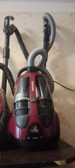 Пылесосы в отличном состояние