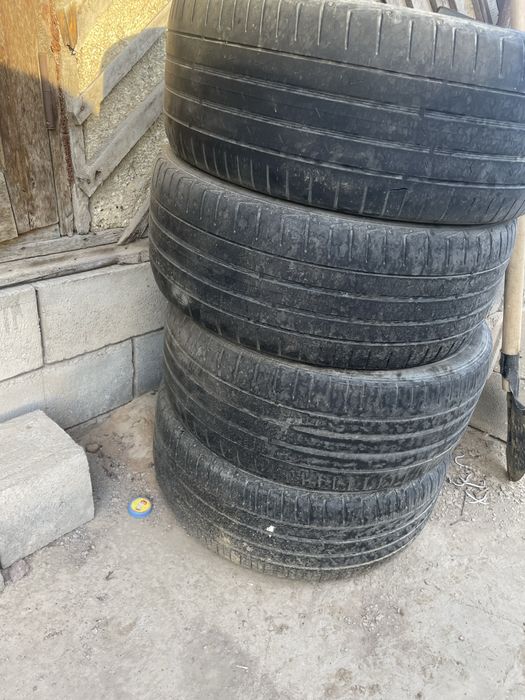 Резина 245/45/R19