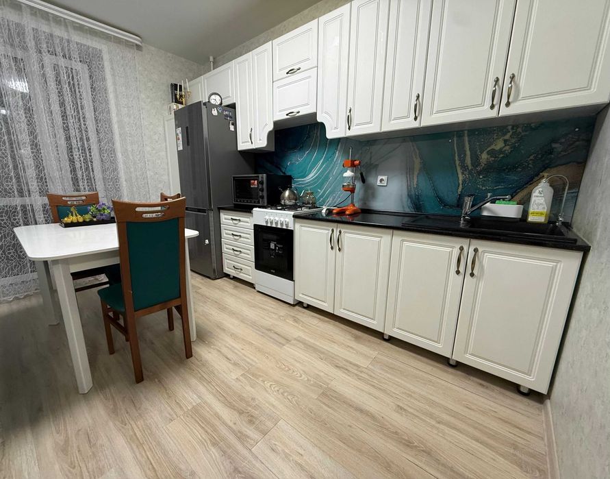 Береке 1 ком 41 кв торг  уместен