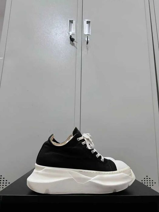 Rick Ownes Abstract Negru cu Alb Low