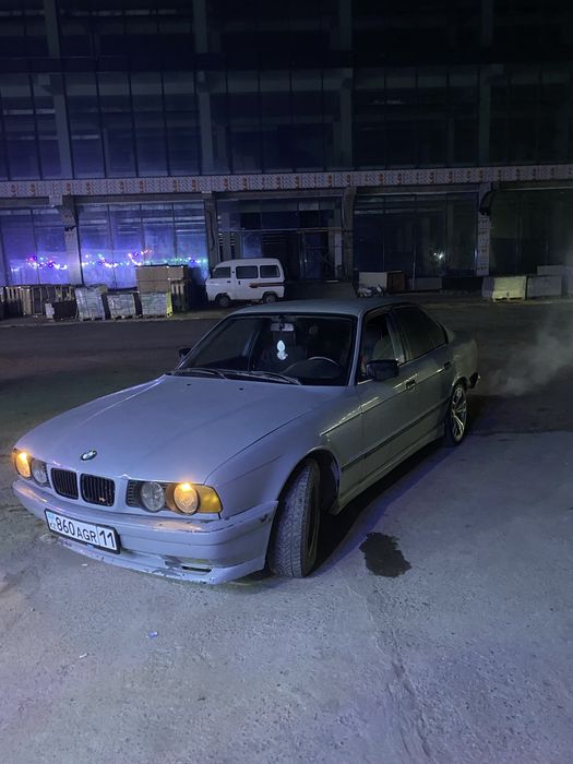 Продам BMW E34 525