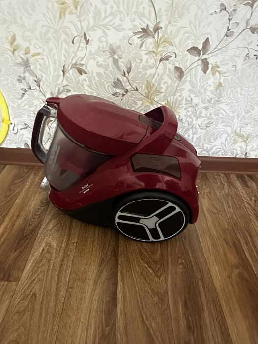 Самый мощный безмешковый XXL пылесос oT Tefal