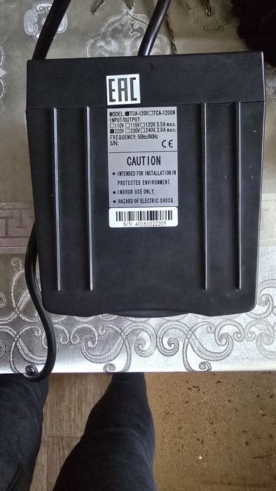 Стабилизатор напряжения Powercom TCA-1200