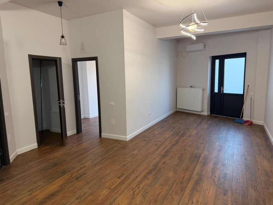 De vanzare apartament 2 camere Pipera