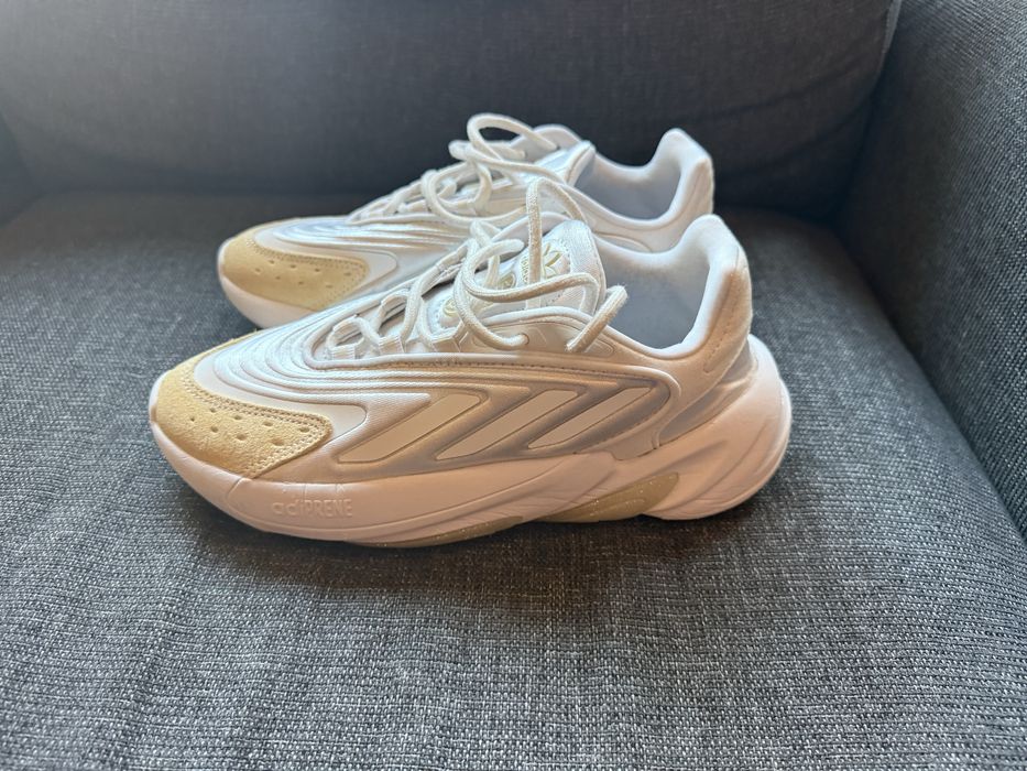 Маратонки Adidas Ozelia 38 2/3