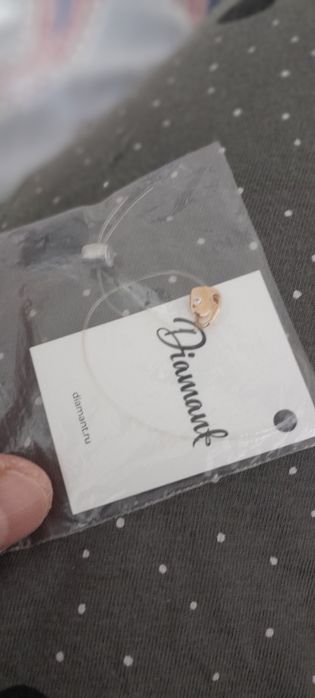 Золотые кулоны разные