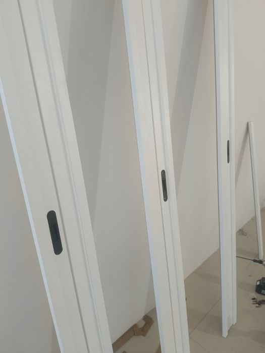 Есік орнату / Установка дверей