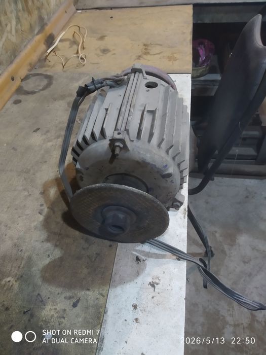 Продам наждак 380v