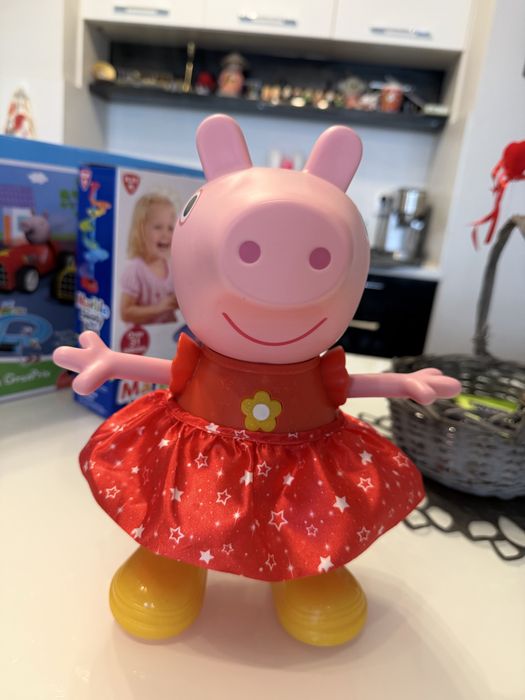 Пееща и танцуваща Пепа Пиг