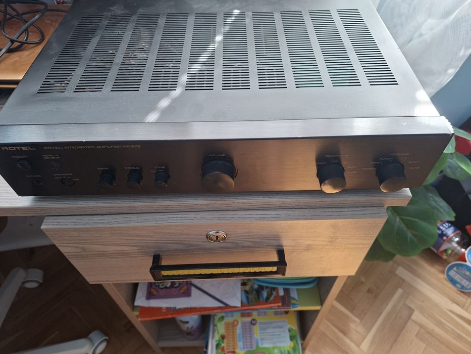 Стерео усилвател Rotel ra-972