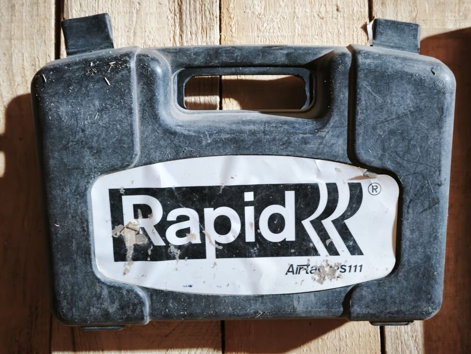 Pistol de batut capse pneumatic Rapid PS111