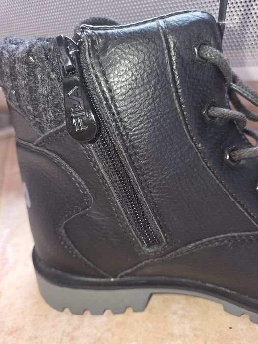 Боти FILA Нови...