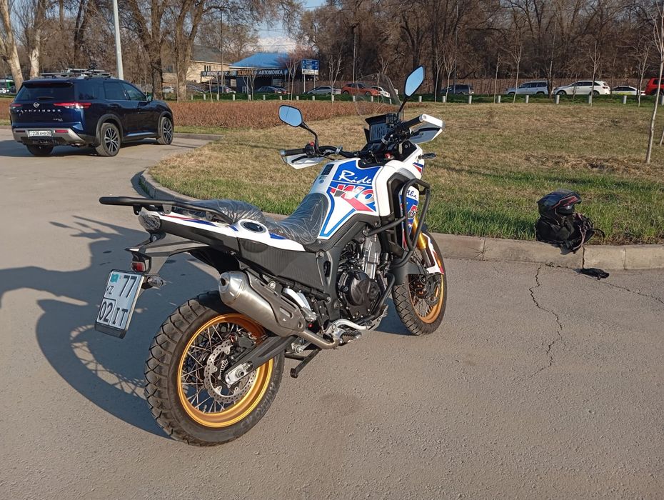 Продам мотоцикл. Новый.