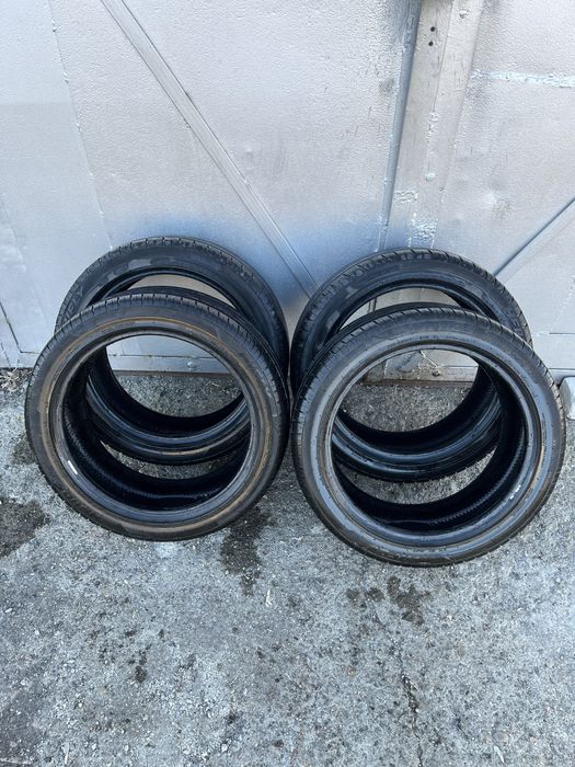 Шины летние  215/45/17