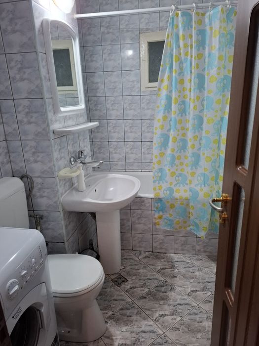Închiriem apartament 3 camere 320 €