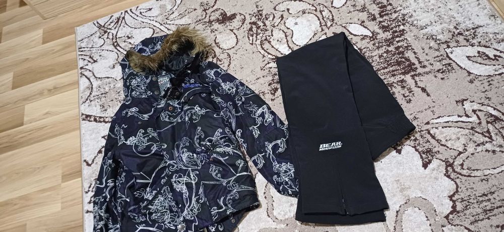 Туристическо дамско   яке и панталон