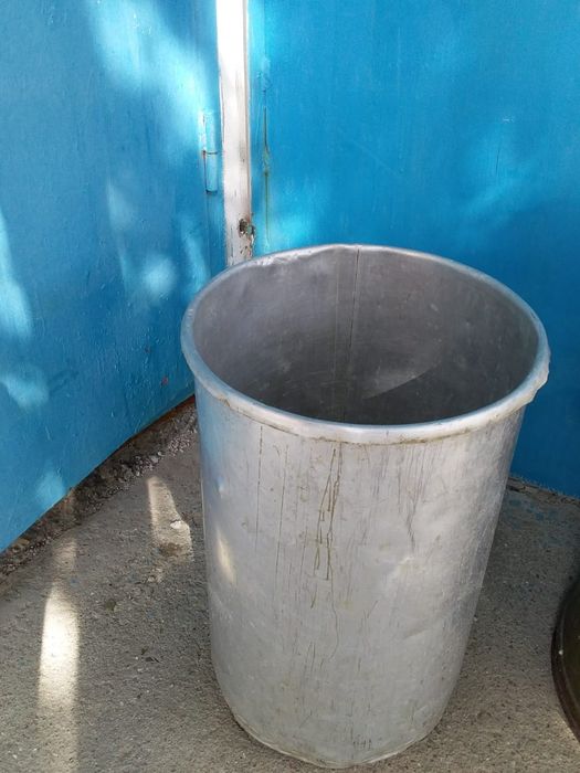 Продаю термос