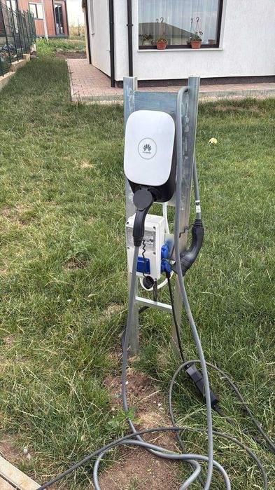 Suport pentru  statie de incarcare