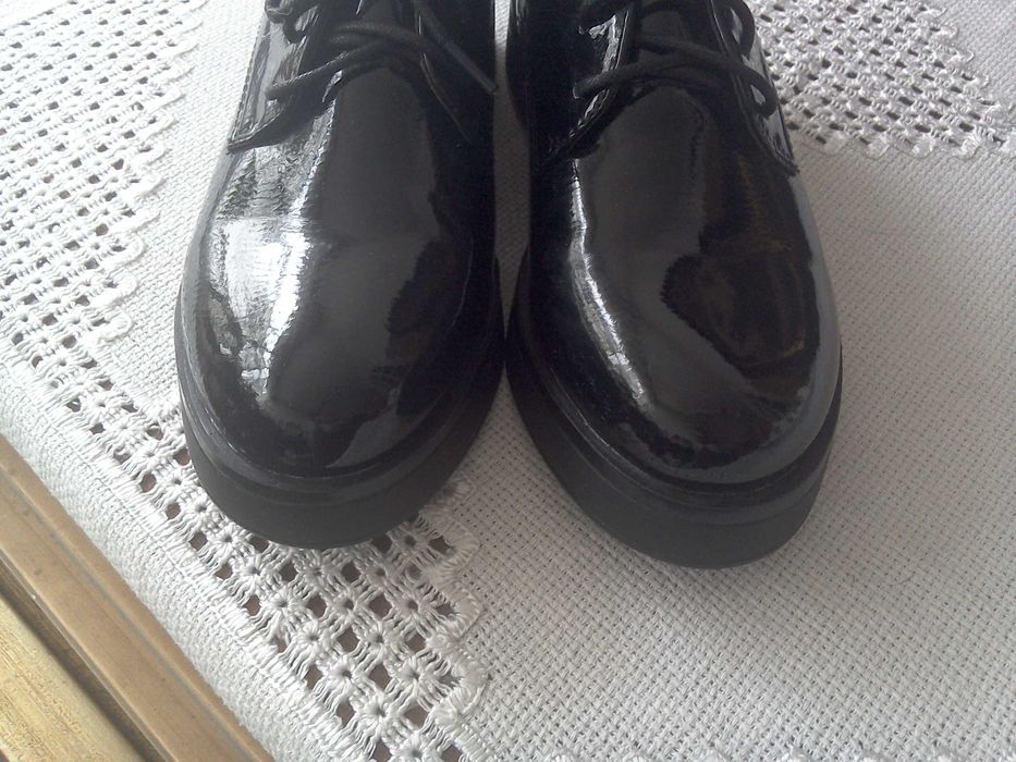 Pantofi noi, platformă, damă, piele ecologică lăcuită - mărimea 36