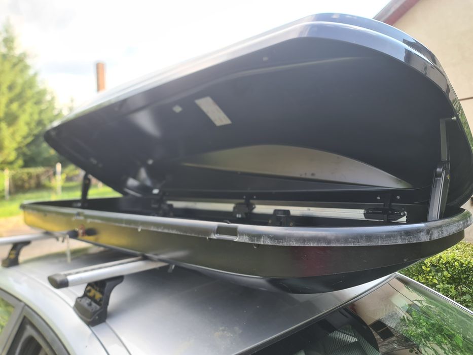 In chiriez cutie portbagaj/cufar bagaje