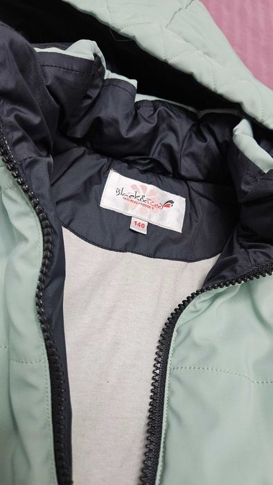 Куртки для девочки 6-8 лет