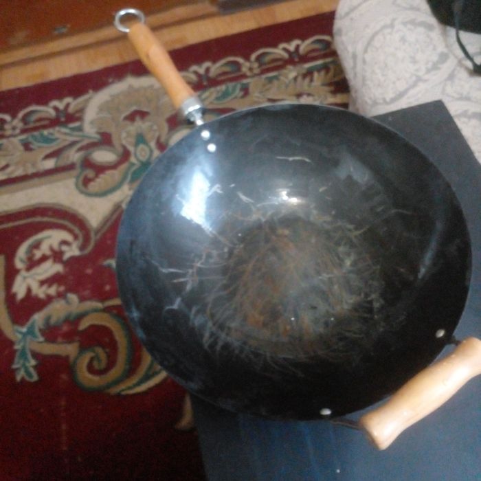 Сковорода вок  б/у