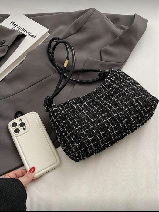 Черна чанта от SHEIN