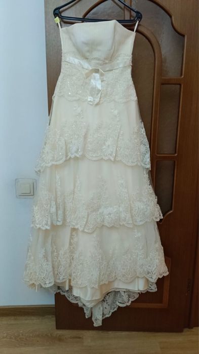 Продаются платья