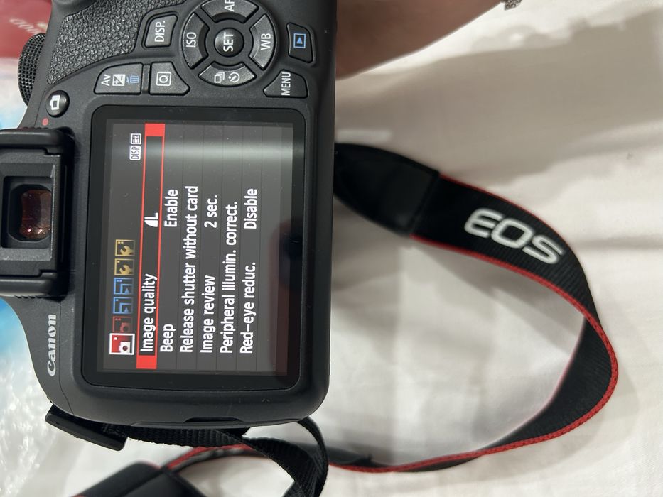 canon camera EOS 1200D