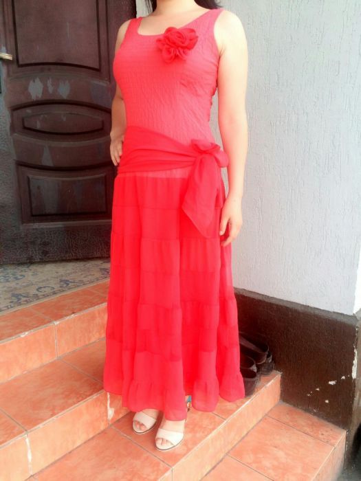 Продаю красивое платье