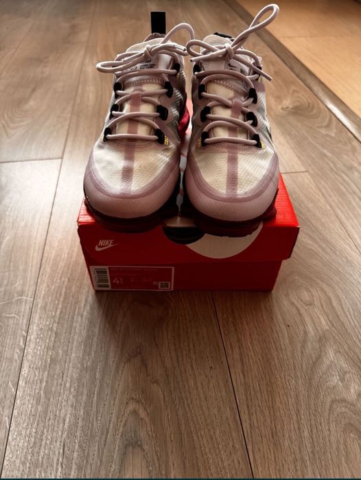 Pantofi sport adidasi nike marimea 36.5