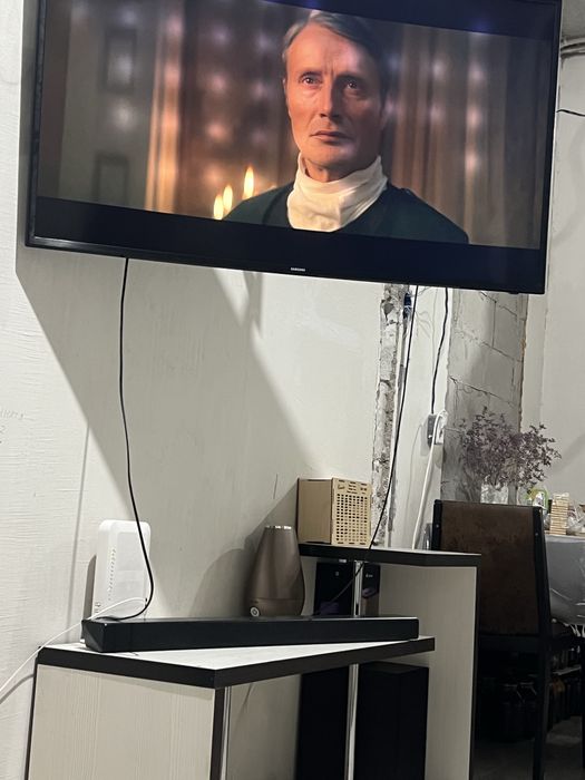 Телевизор стильный