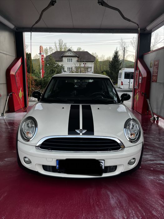 Mini Cooper 1.4 Benzina, Automat, 2009 – gata de drum!