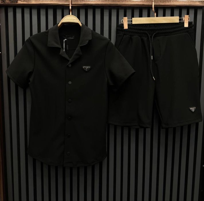 Compleu Prada bărbați.