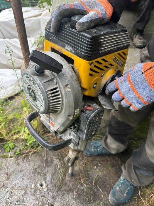 Picamer / Picon / Ciocan demolator Wacker BH23 pe benzina