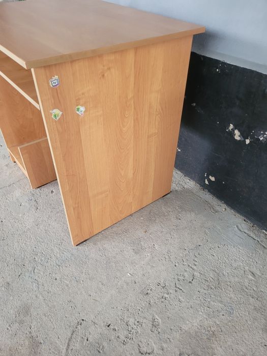 Продам компьютерный стол
