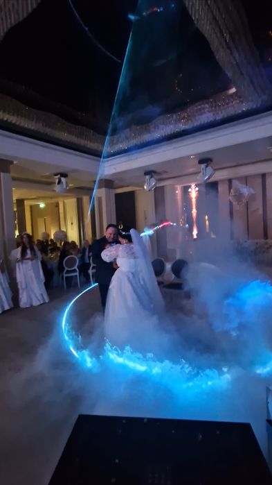 Fum greu*Artificii reci*Baloane cu fum*Laaer*Photobooth*DJ*foto&video*