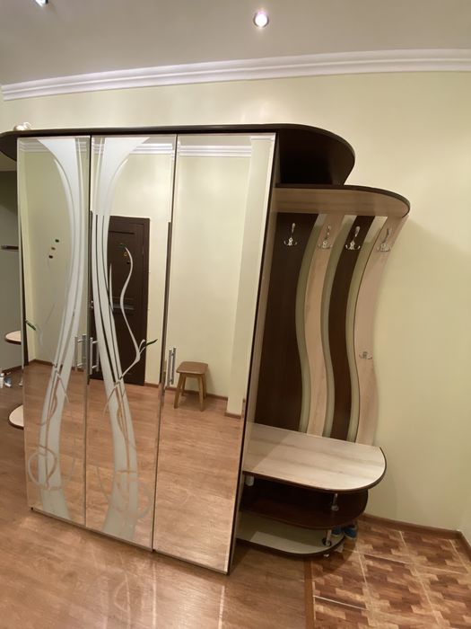 Продам шкаф