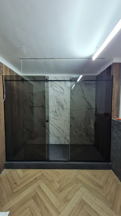 Душевые кабины (перегородки), шторки для ванной