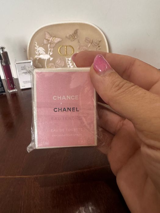 Dior set чантичка + парфюми и червило
