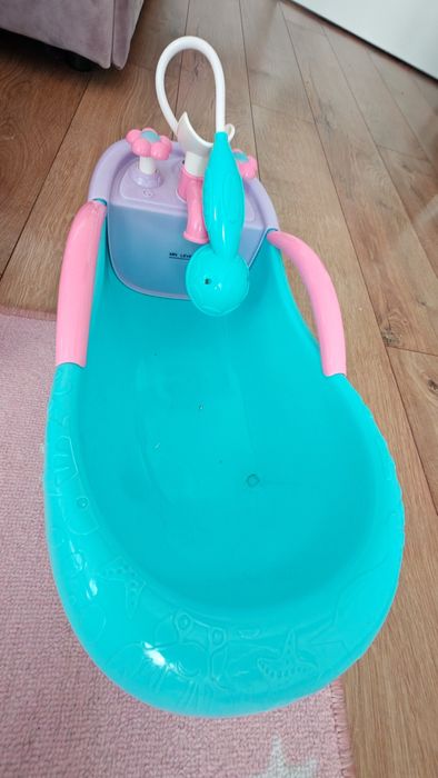 Vând set accesorii bebeluși de jucărie