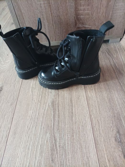 Детски боти черни